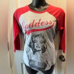 Marylin Monroe Graphic Raglan Tee - Red & Heather Gray